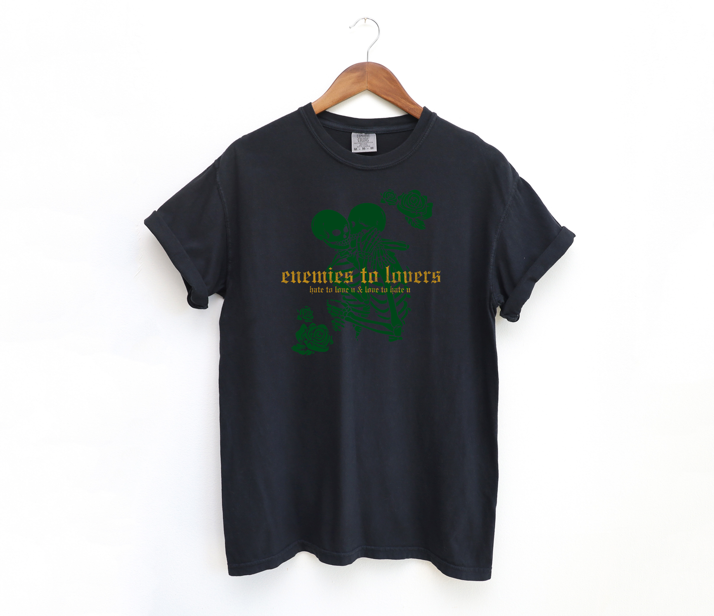 enemies to lovers t-shirt in black