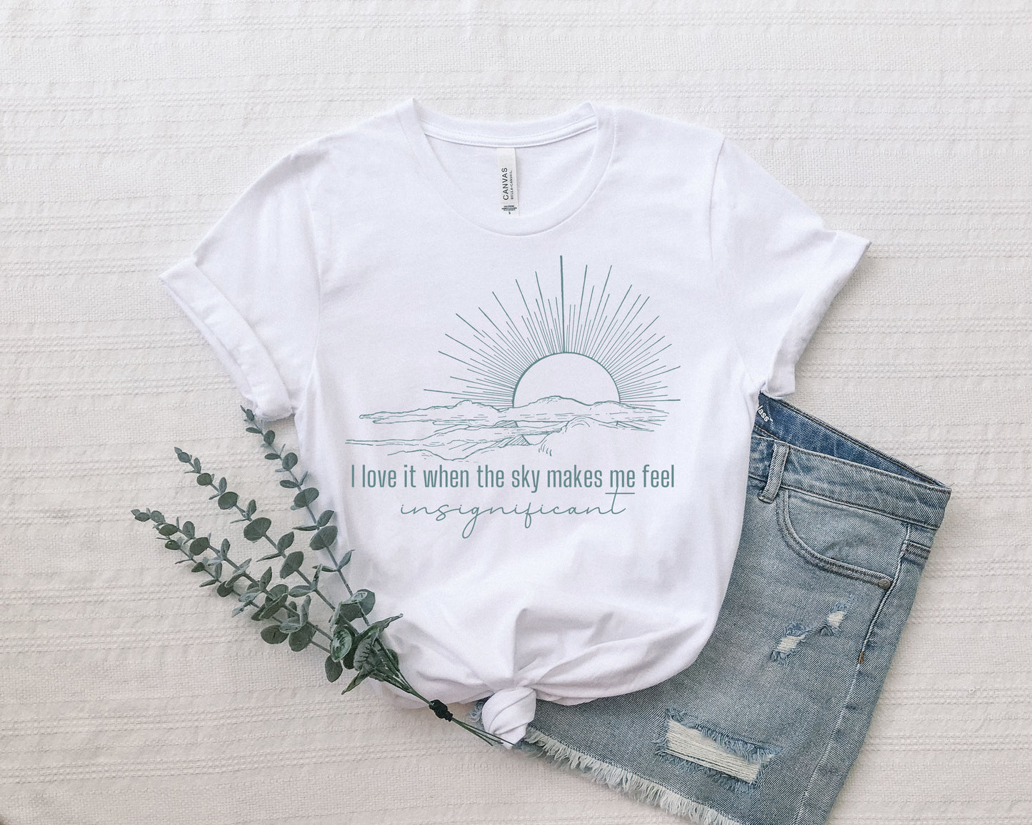 i love it when the sky makes me feel insignificant iewu t-shirt