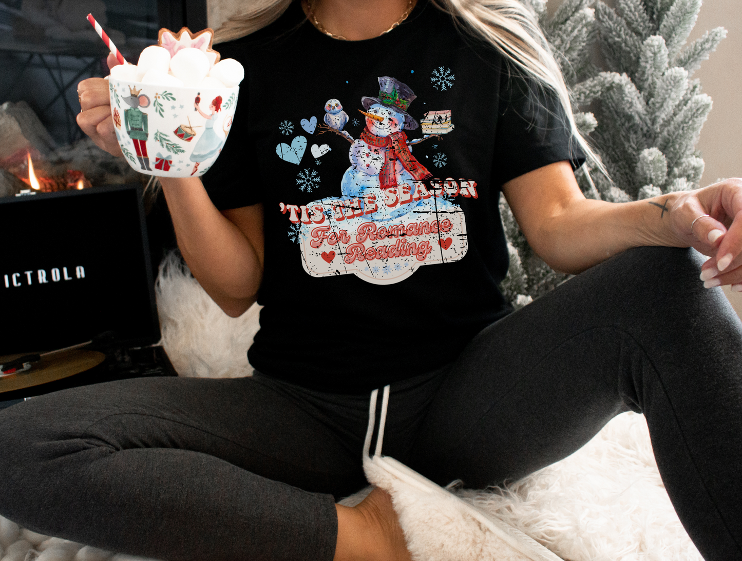 tis the season for romance reading t-shirt