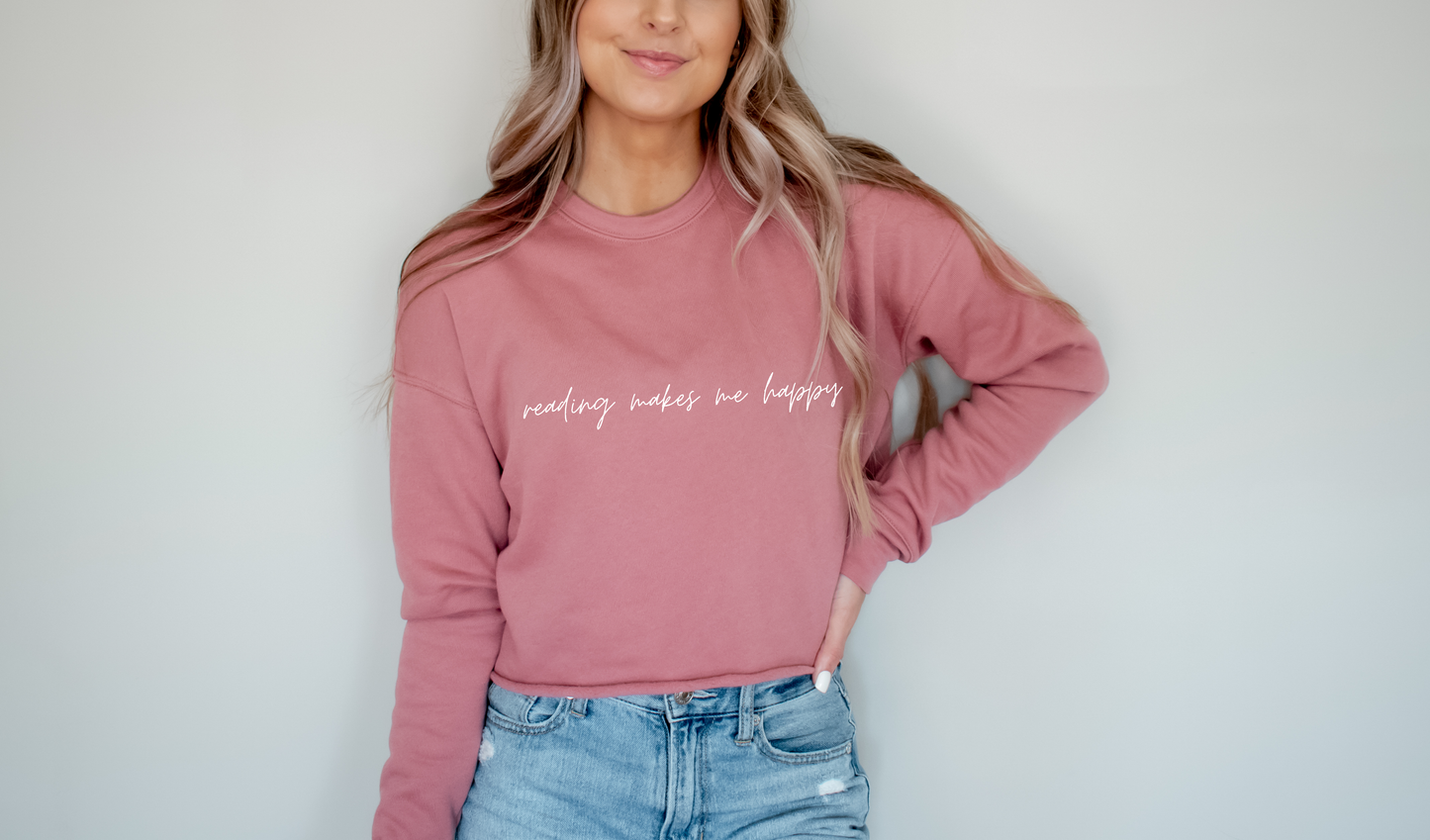 reading makes me happy crop sweatshirt